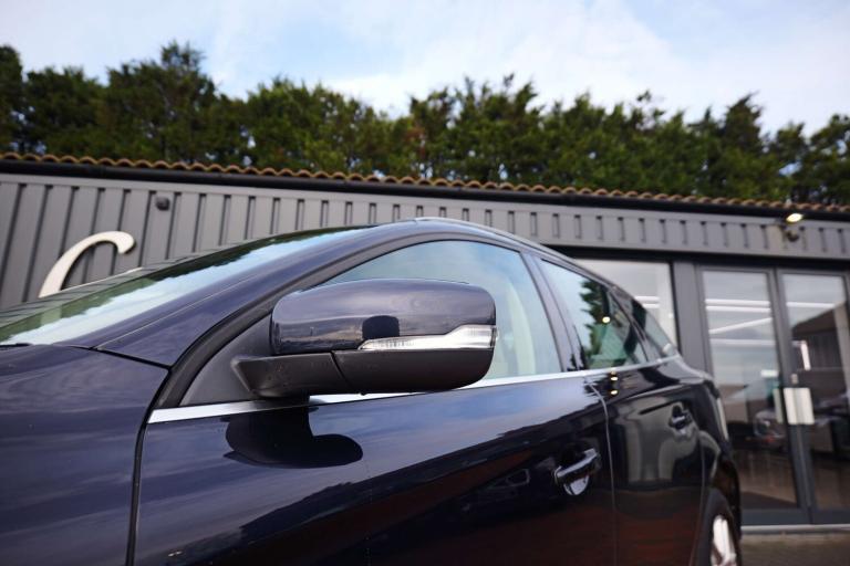 2016 Volvo XC60 2.4 XC60 SE Luxury Nav D5 AWD 4WD 5dr SUV Diesel Manual