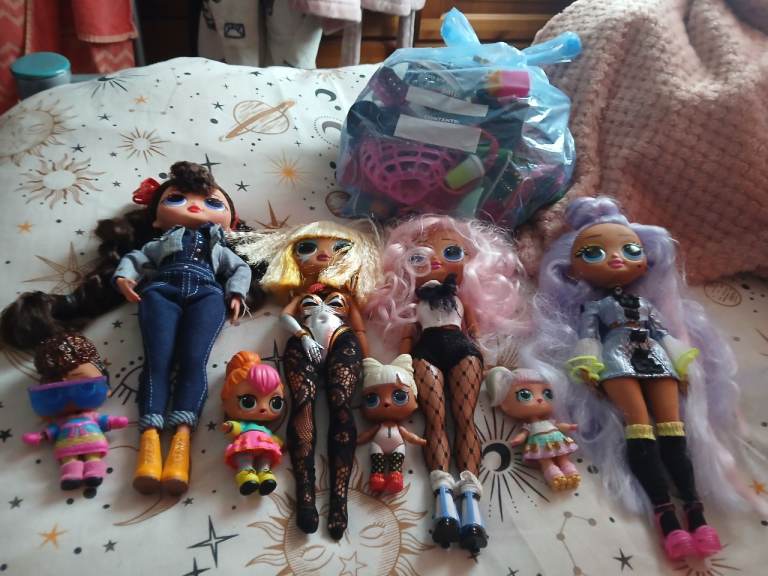 Lol dolls and accessories 