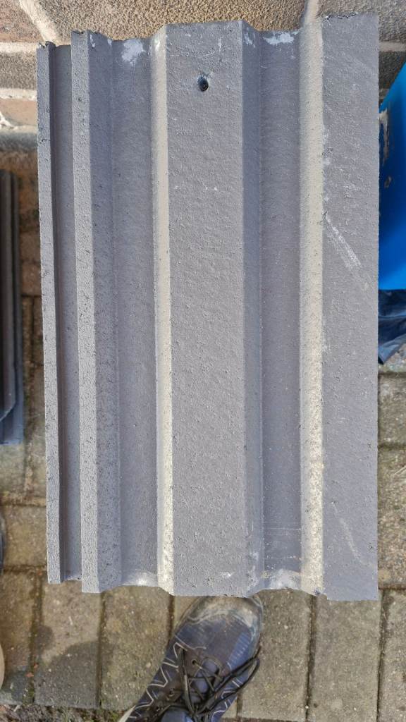 Marley Eternit roof tiles charcoal 14 pcs new.