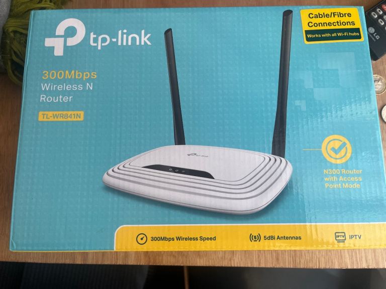 TP-Link TL-WR841N 300Mbps Wireless N Router - New in Box