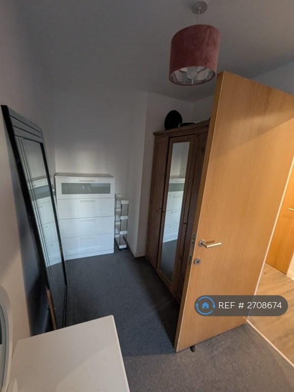 2 bedroom flat in Ordsall Lane, Salford, M5 (2 bed) (#2708674)