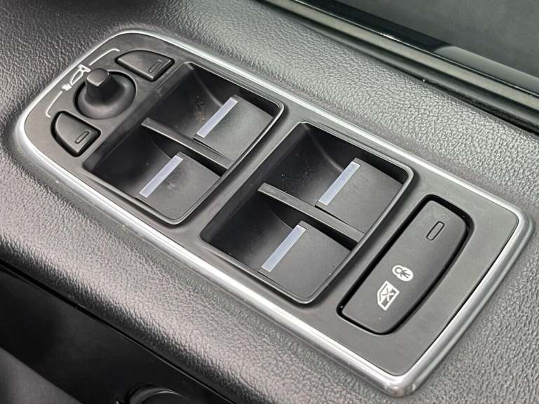 2016 Jaguar F-Pace 3.0d V6 S 5dr Auto AWD ESTATE DIESEL Automatic