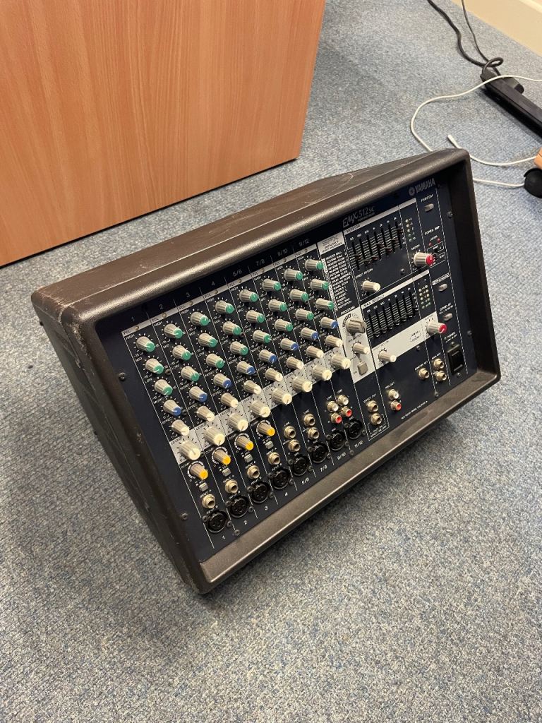 Yamaha EMX512SC Powered Mixer Amplifier | 500W | PA/Live Sound | Great Condition