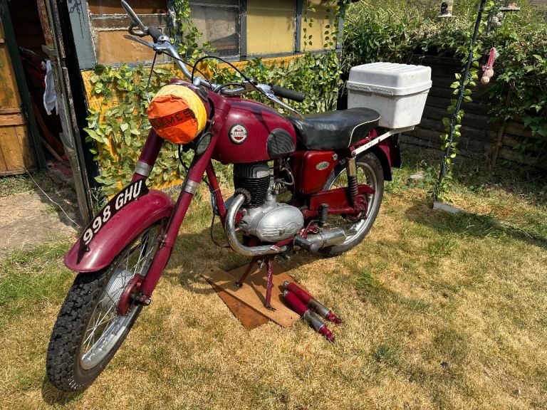 James Captain classic 1960 197cc