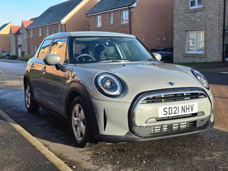 Mini Cooper Classic , HATCHBACK, Hatchback, 2021, Manual, 1499 (cc), 5 doors