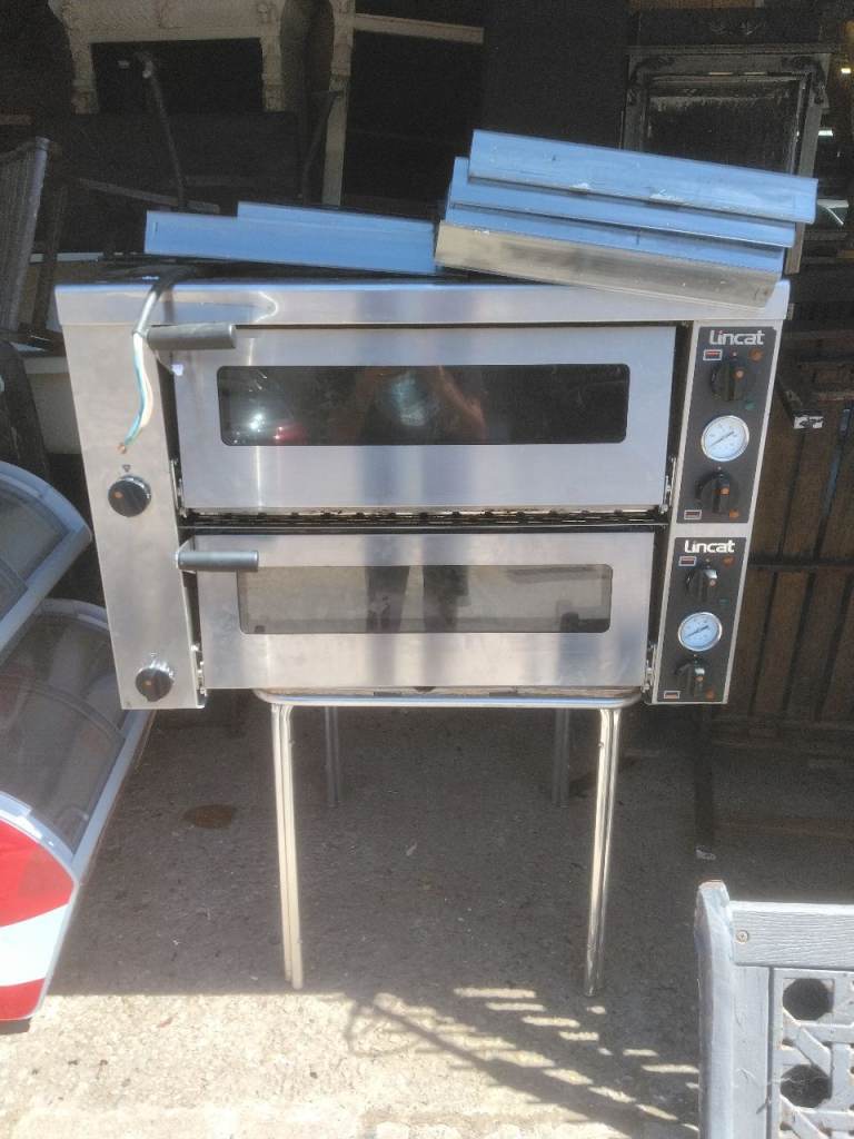Lincat Twin Deck Electric Pizza Oven with Stand
