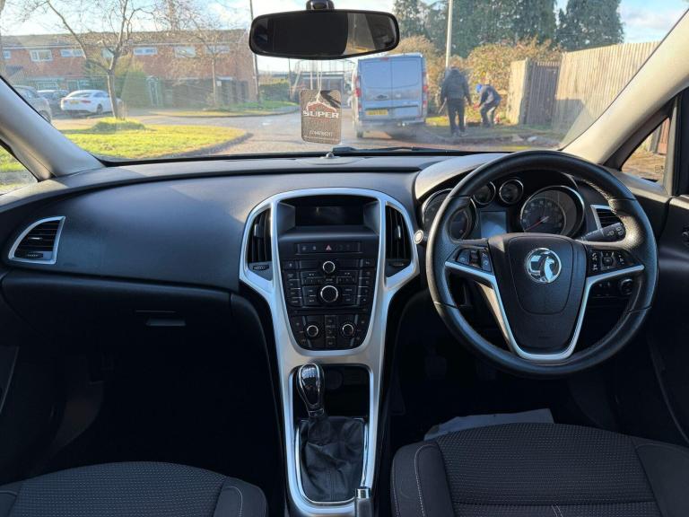 2014 Vauxhall Astra 1.7 CDTi ecoFLEX SRi Euro 5 (s/s) 5dr HATCHBACK Diesel Manual