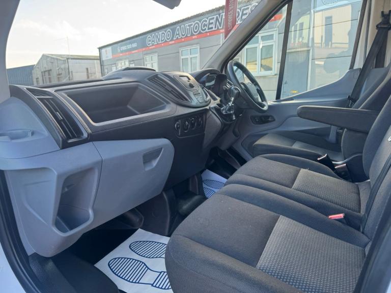 2016 Ford Transit 2.2 TDCi 125ps Double Cab Chassis CHASSIS CAB Diesel Manual
