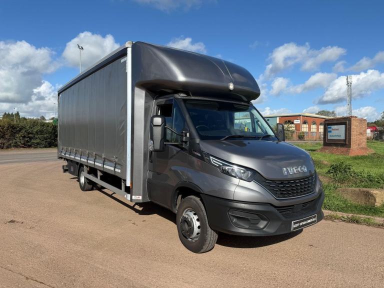 IVECO DAILY 70C18 2022 (22) EURO 6, 7.2 TON CURTAINSIDER BODY