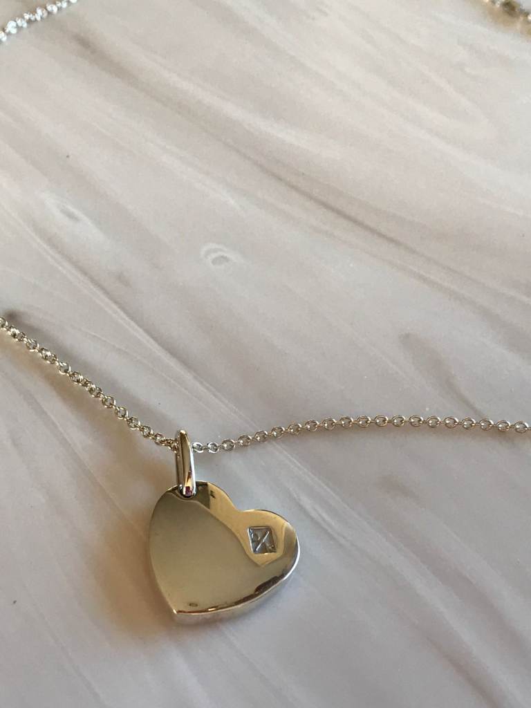 SOLID SILVER HALLMARKED HEART NECKLACE - BNIB