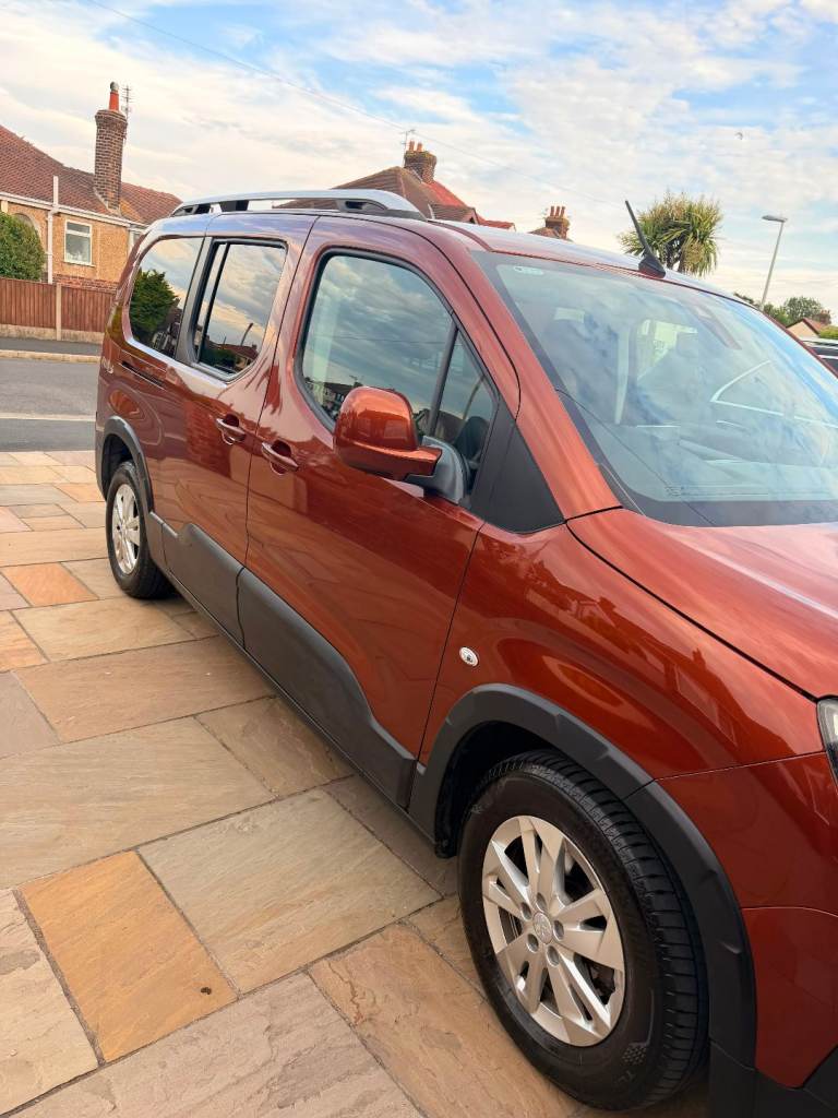 Peugeot, RIFTER, MPV, 2020, Manual, 1499 (cc), 5 doors