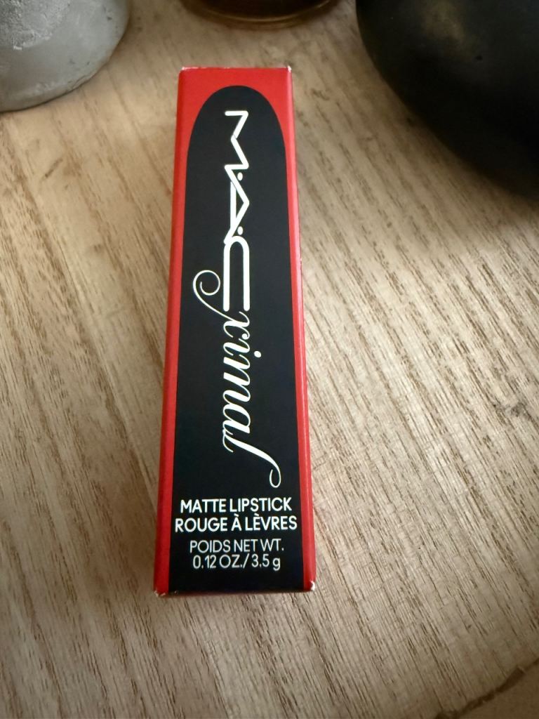 MAC 691 Ruby Woo Matte Lipstick - New in Box
