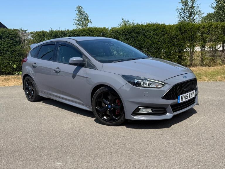2015 Ford Focus 2.0T EcoBoost ST-3 5dr ** Super High Spec ** HATCHBACK Petrol Manual