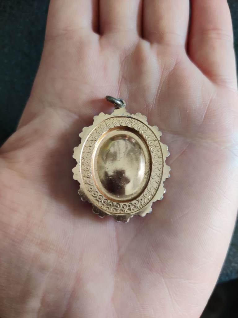 Vintage Style Portrait Pendant / Cameo Necklace with Flower & Marcasite Detail