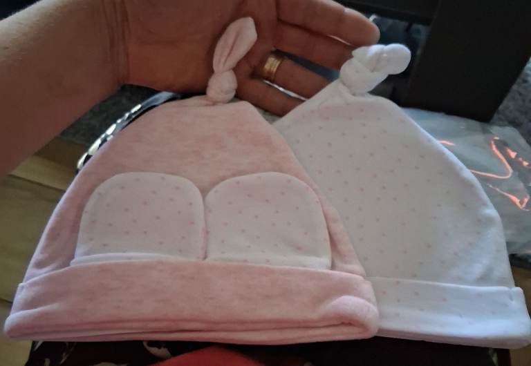 New 3-6 months Baby hats an mittens and a 4 pack mittens 