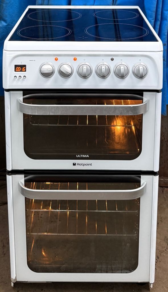 Hotpoint HUE52P 50cm Double Oven Electric Ceramic Cooker - White
