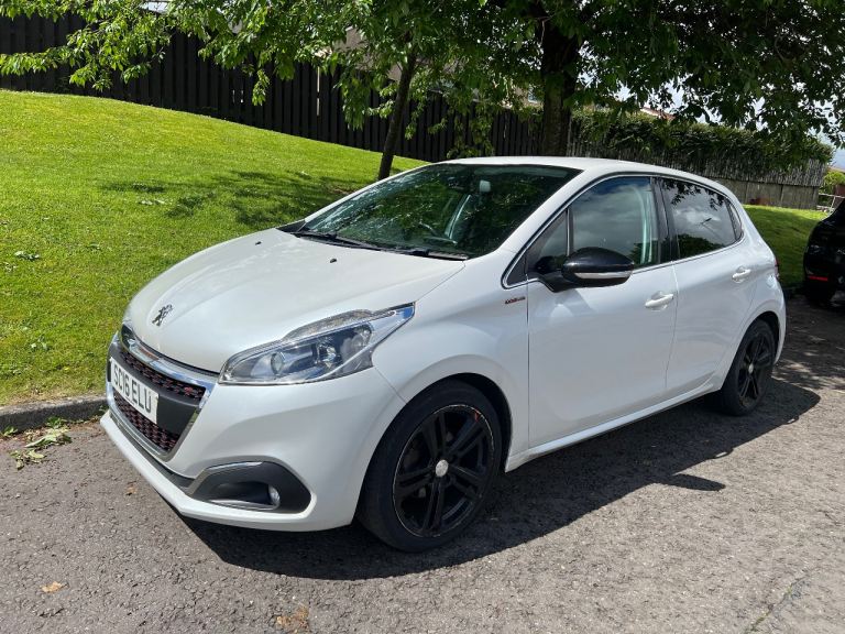 Peugeot, 208, GT-Line Hatchback, 2016, Manual, 1560 (cc), 5 doors