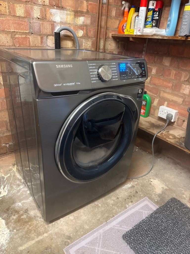 Samsung QDrive eco bubble 9.0kg washing machine with Addwash