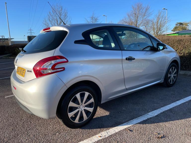 2014 Peugeot 208 1.0 VTi Access 3dr HATCHBACK Petrol Manual