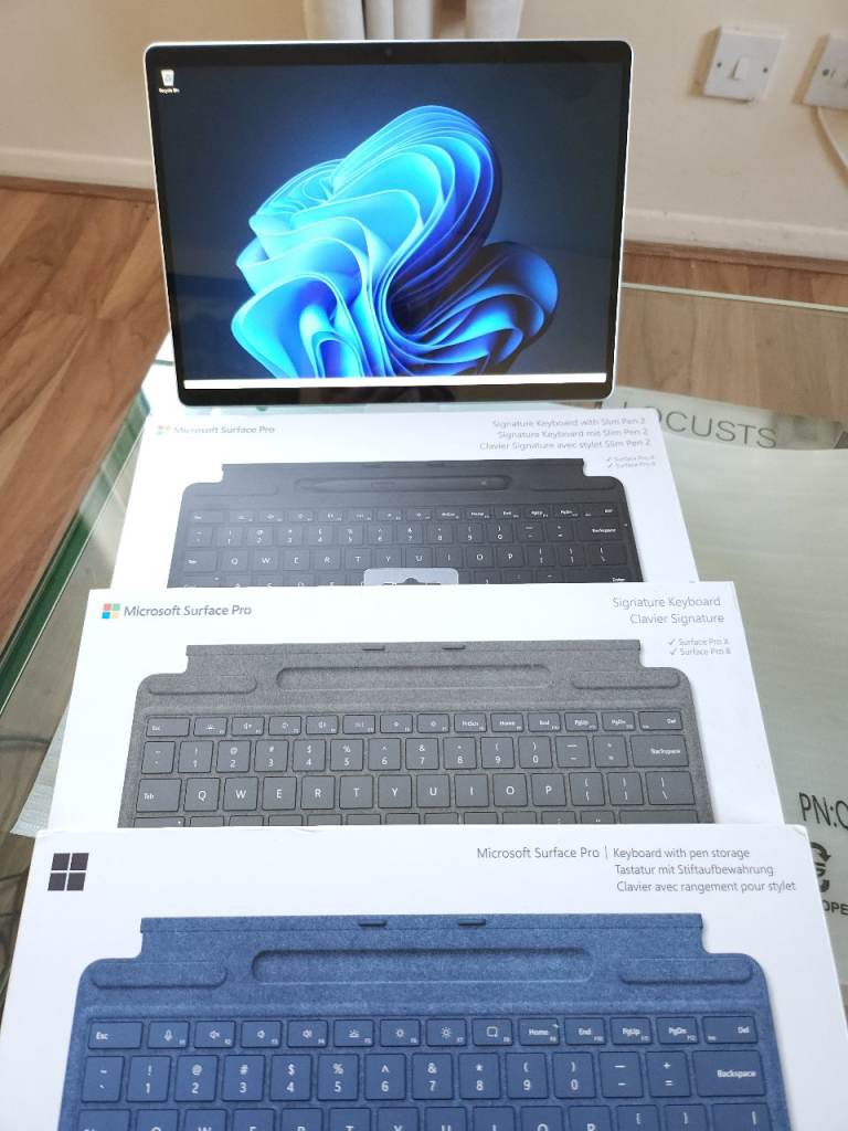 ❤️ Microsoft Surface Pro 9 13” 3K Touch i5-12th Gen 8GB RAM 256GB SDD Laptop Keyboard Pen *WARRANTY*