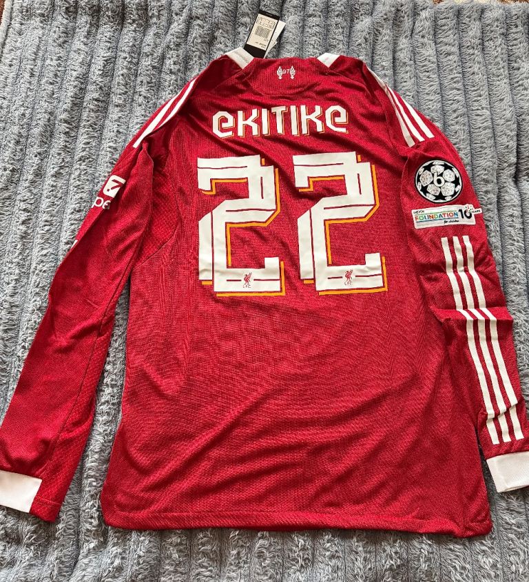 Liverpool Home - Ekitike 22