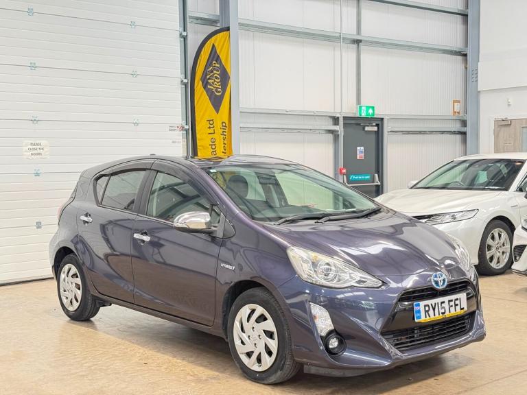 2015 Toyota Aqua 1490 Hybrid
