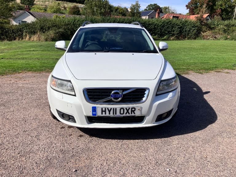 Volvo, V50, Estate, 2011, Manual, 1560 (cc), 5 doors, £20 TAX, 11Mths MOT