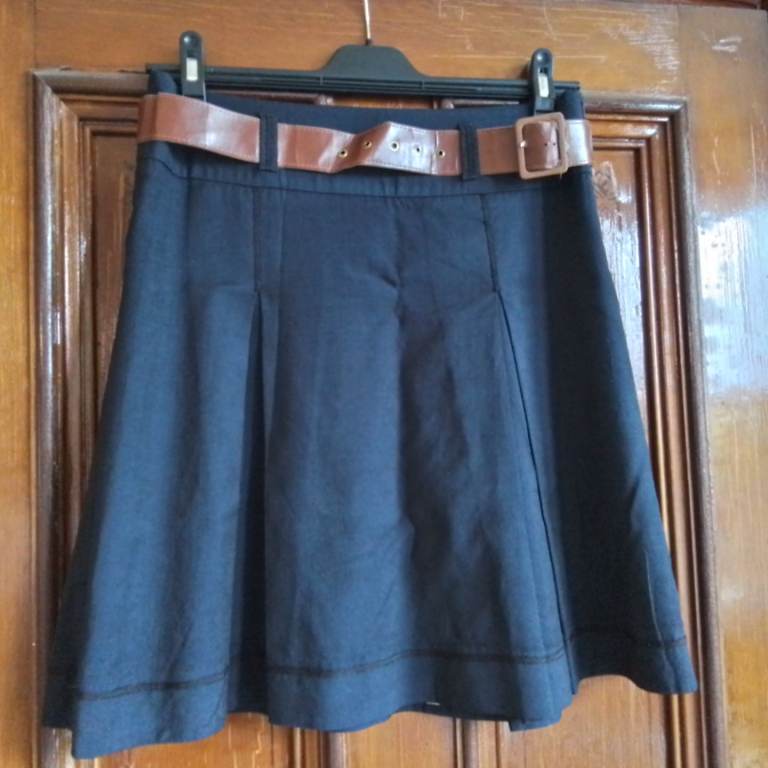 Whistles skirt, 100% wool Size 10
