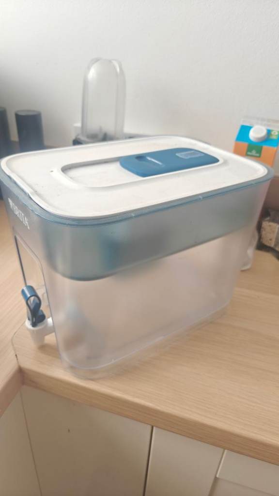 BRITA Water Filter Dispenser – White, Good Condition