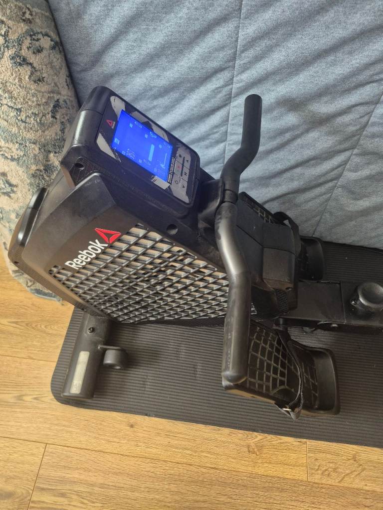 Reebok ZJET 460 Rower – Excellent Condition Black/Grey