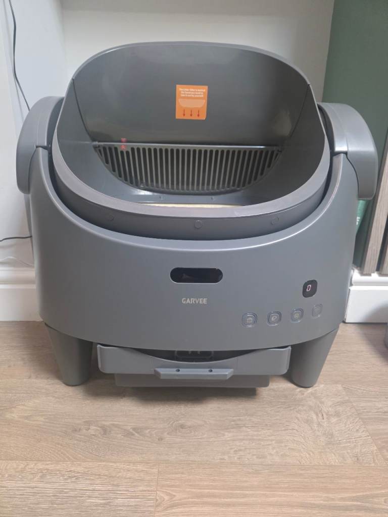 **New Automatic Litter Box**