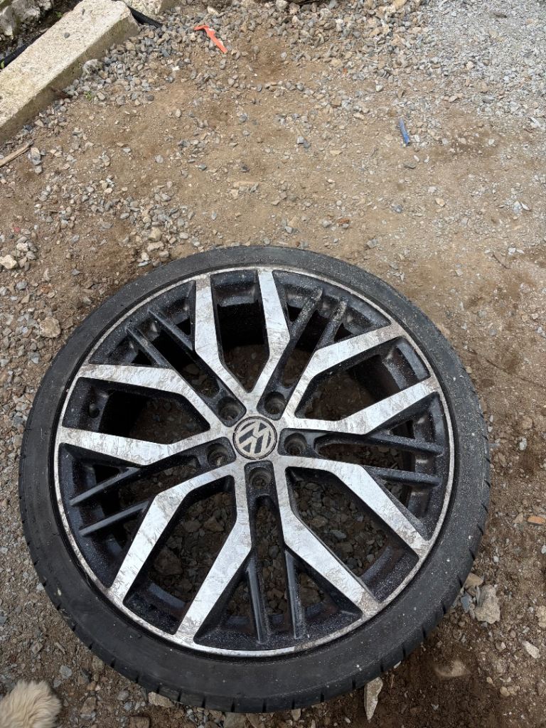 Alloy rim and trues for a vw