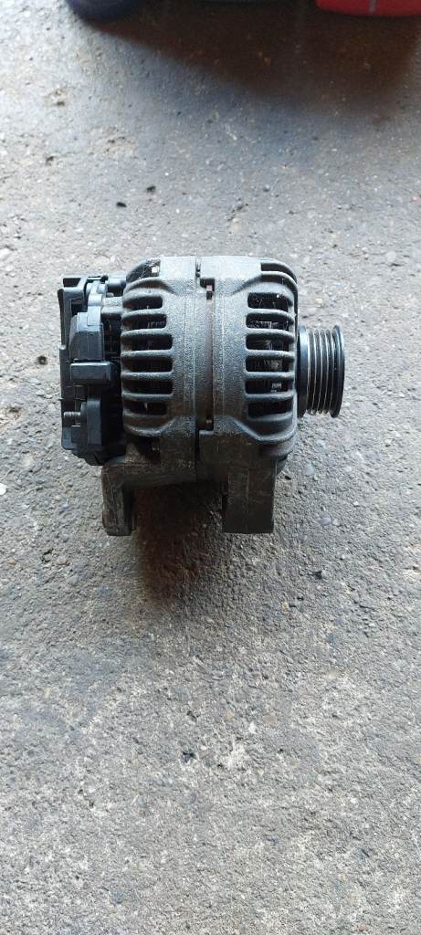 Vauxhall corsa 2005 1.4 ALTERNATOR