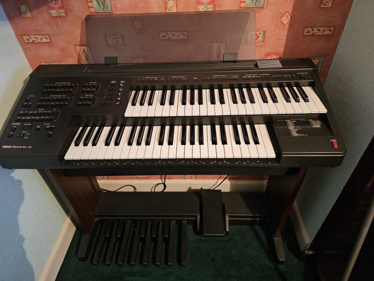 Yamaha Electone EL-15 Organ