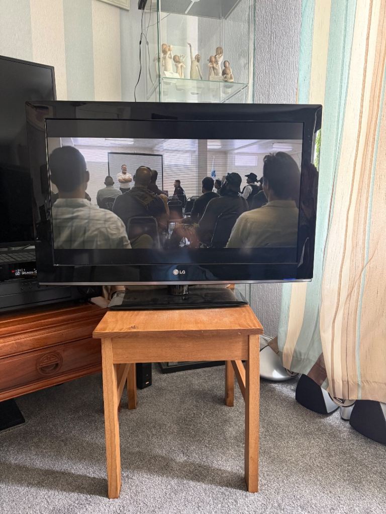 LG 32” television