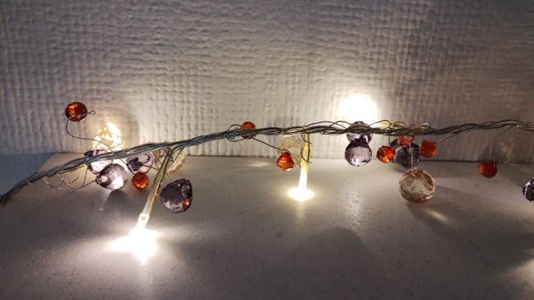 Mains decorative lights 