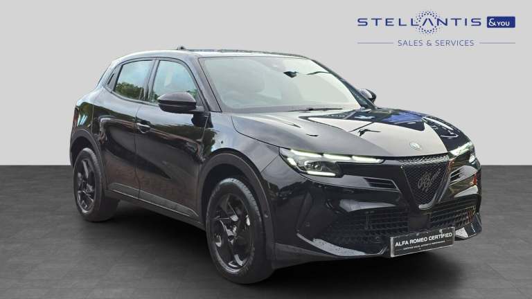 2025 Alfa Romeo Junior 1.2 MHEV Ibrida SUV 5dr Petrol Hybrid e-DCT Euro 6 (s/s) (136 ps) SUV Hybr...