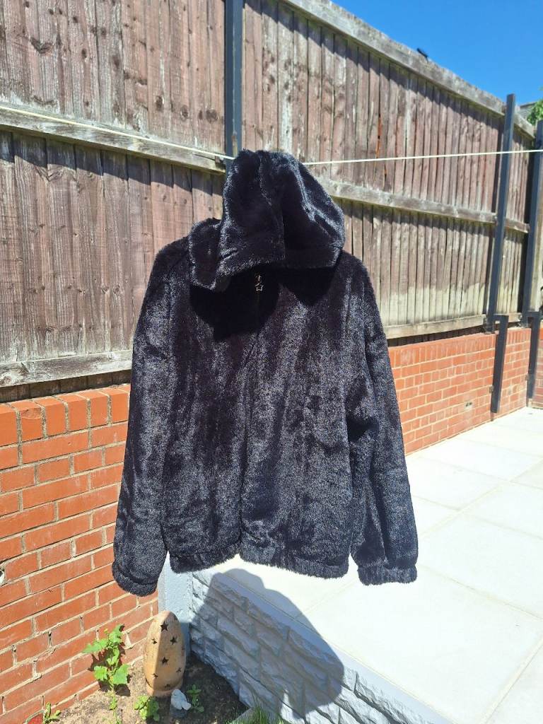 Girl coat fur black size 14 to 15 years 