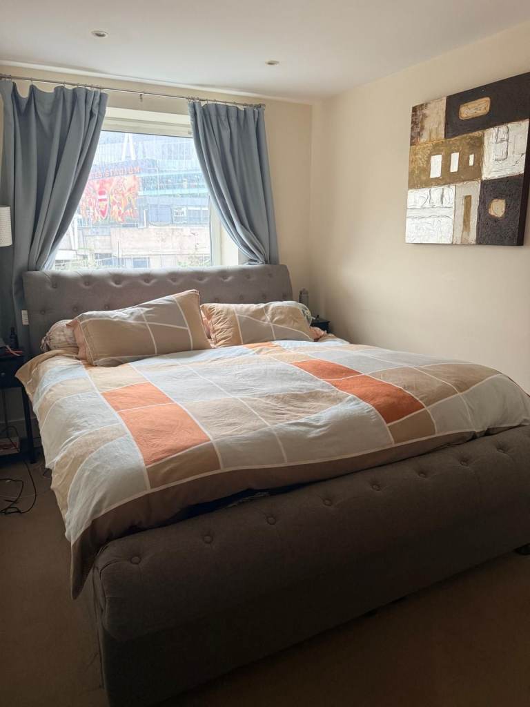 Super King Ottoman Bed (LIKE NEW) 