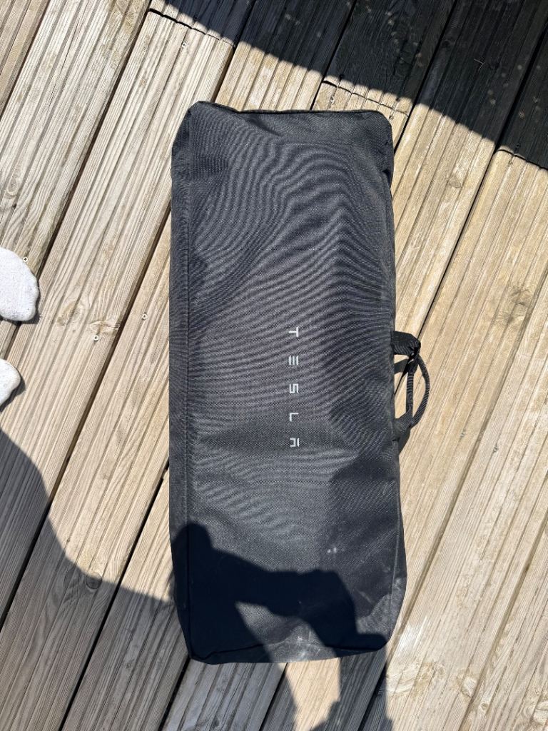Tesla model Y pet divider 
