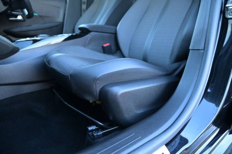 2023 Peugeot 208 1.2 PureTech Allure Premium + Hatchback 5dr Petrol EAT Euro 6 (s/s) (130 ps Hatc...