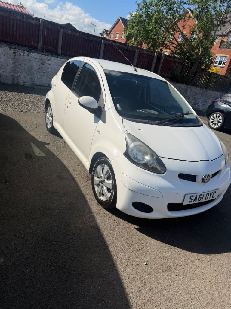 Toyota, AYGO, Hatchback, 2011, Manual, 998 (cc), 5 doors