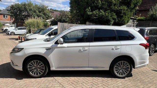 Mitsubishi, OUTLANDER, SUV, 4H PHEV Estate, 2019, Other, 2360 (cc), 5 doors