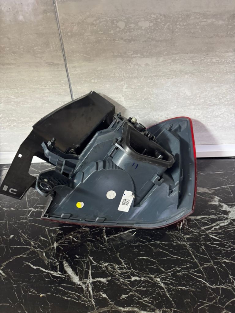 BMW 1 series rear left side LCI full tailight