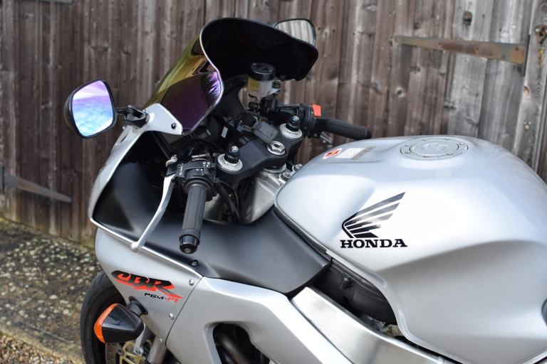 Honda CBR900RR-1 929 Fireblade (13500 miles) 2003 03 Reg *WITH VIDEO*