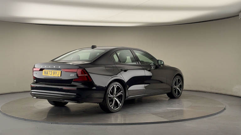 2023 Volvo S60 Plus Dark B5 (250 hp) Saloon Petrol/Electric Hybrid Automatic