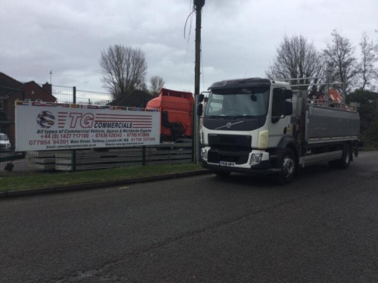 2018 (18) VOLVO FL DIESEL FLAT 7.7 FL818 4X2 DAY Manual