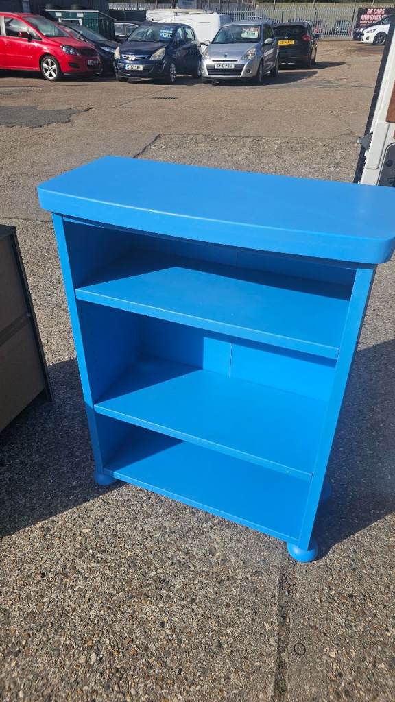 Blue Wooden Bookshelf with 3 Shelves – Good Condition
