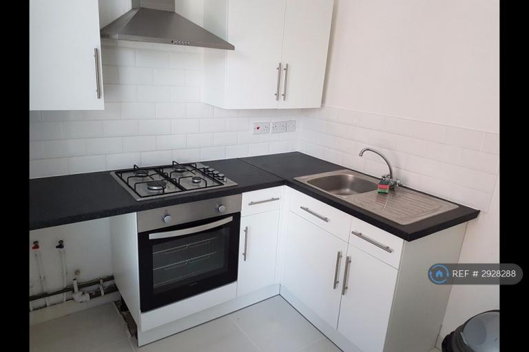 1 bedroom flat in Essex Road, Dartford, DA1 (1 bed) (#2928288)