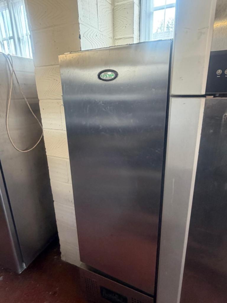 Commercial single door fridge foster Williams cafe shop restaurant 